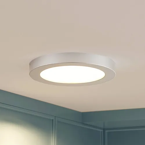 PRIOS LED Deckenleuchte Edwina - Moderne Aluminium Lampe für jedes Zimmer - Energiesparende 1-flammige LED Deckenleuchte für Wohnzimmer, Küche und Bad. Hochwertige Optik und sofort einsatzbereit mit inkludiertem Leuchtmittel.