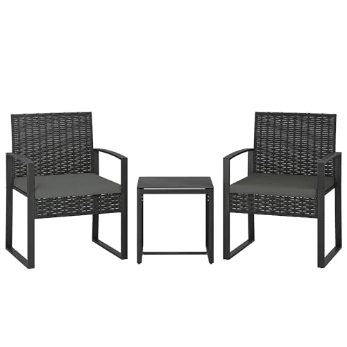 Outsunny Rattan Bistroset, 3-teiliges Gartenmöbel-Set für Balkon und Terrasse - Elegantes 3-teiliges Set mit 2 Stühlen und Tisch, ideal für entspannte Stunden im Freien. Wetterfestes Rattan sorgt für Langlebigkeit, während abnehmbare Kissen für zusätzlichen Komfort beim Sitzen sorgen.