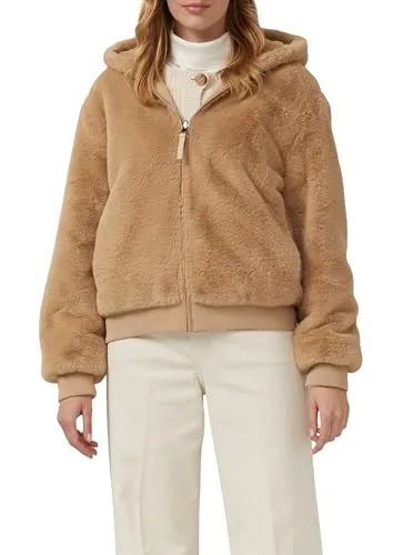 s.Oliver Wendbare Kunstfelljacke mit Kapuze - Wattierte Wendjacke mit fixierter Kapuze und praktischen Leistentaschen. Perfekt für Outdoor-Aktivitäten, bietet sie eine stylische und vielseitige Lösung für wechselhaftes Wetter.