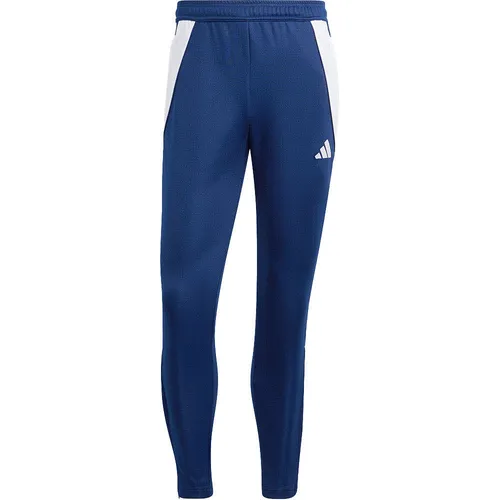 Adidas TIRO 24 SLIM TRAININGSHOSE - Blau, Schmal geschnitten - Trainingshose aus leichtem Doppelstrick mit AEROREADY Technologie für optimalen Feuchtigkeitstransport. Ideale Begleiterin für dein Training, schützt vor Wind und bietet praktische Reißverschlusstaschen.