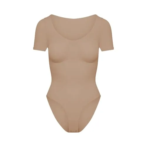 creamy fabrics T-Shirt Bodysuit Shapewear mit Slip – Figurformender Body für Damen – Glättende Sanduhr-Silhouette – Nahtlos, atmungsaktiv & ultraweich – Po-Lifting Effekt & perfekte Passform