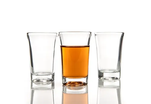 BigDean 6er Set Schnapsgläser 4cl - Shotgläser aus Glas - Spülmaschinenfest - Shot Gläser für Wodka, Ouzo, Sambuca, Tequila, etc. - Pinnchen, Stamperl, Schnapsbecher