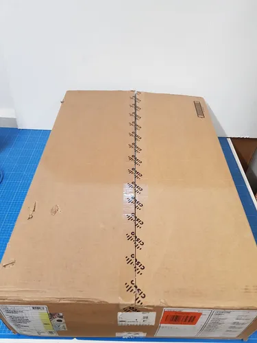 Cisco Nexus N9K-C9336C-FX2 Managed Netzwerk Switch - 36-Port 40/100Gbps QSFP28, rackmontierbar mit hoher Datenübertragungsrate von bis zu 100 Gbps, ideal für leistungsstarke Netzwerkumgebungen.