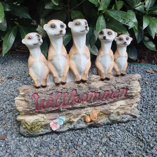 Gartenfigur Erdmännchen Familie mit Willkommensschild 24 cm