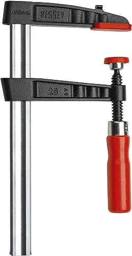 Bessey Schraubzwinge TG100S14 - 1000mm Spannweite - Holzzwingen mit 6000 N Spannkraft für kraftvolle Befestigung, ergonomischer Holzgriff für ermüdungsfreies Arbeiten und rutschfeste Riffelung an der Schiene.