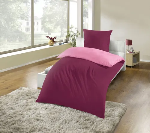 KiNZLER Wendebettwäsche Cashmere Touch - Bettwäsche-Set aus besonders weichem Microfaser-Flanell, 2-teilig in beere, ideal für gemütliche Nächte und pflegeleicht bei 60°C waschbar.