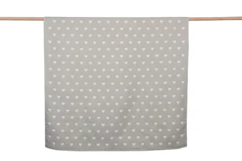 Plaid Herzen Allover (2023) von David Fussenegger Textil - Wohndecke aus hochwertigem Textil mit zeitlosem Herz-Design, perfekt für gemütliche Abende zuhause.