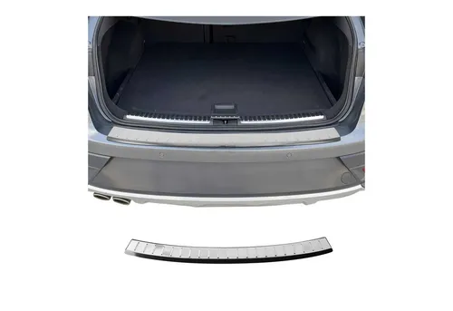 OMAC Ladekantenschutz für Seat Leon Kombi 2014-2020 - Abdeckblenden, schützt effektiv die Ladefläche vor Kratzern und bietet dank rostfreiem Edelstahl eine elegante Optik und einfache Installation ohne Bohren.