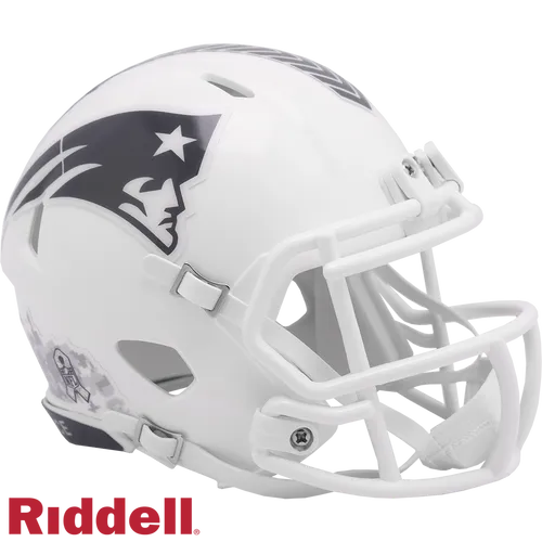 NFL New England Patriots Salute to Service 2024 Mini Helm Speed Footballhelm - Sportfan Spielzeugfiguren, Limited Edition Dekohelm in Originalverpackung, detailgetreue Nachbildung des großen Spielhelms, perfekt für Sammler und Fans.