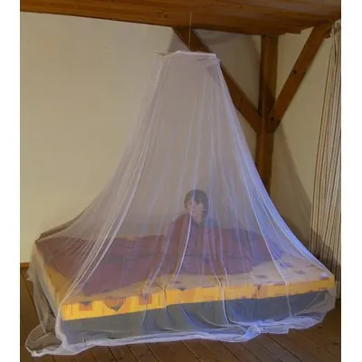 Brettschneider Moskitonetz Standard Bell weiß - Camping-Zubehör, schützt effektiv vor Insekten und sorgt für erholsamen Schlaf im Freien, Maße: 850 cm x 220 cm