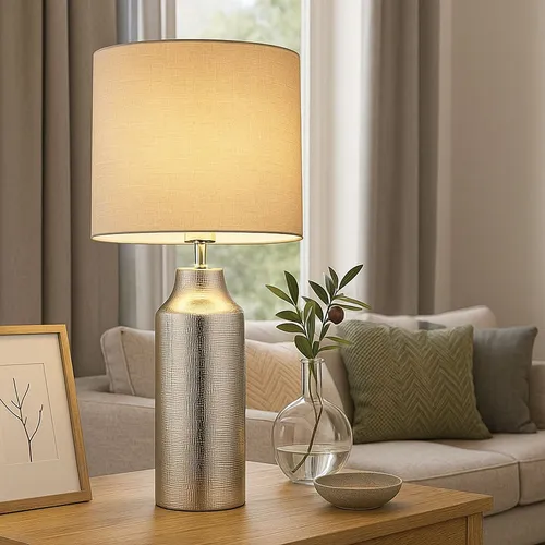 Tischleuchte ELDEN - Elegante Tischlampe aus Keramik - Tischleuchte ELDEN aus silberfarbener Keramik mit grauem Textilschirm, sorgt für stilvolle Beleuchtung und angenehme Lichtverhältnisse in jedem Raum.