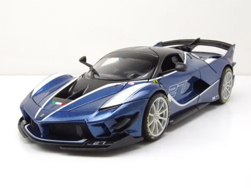 Bburago Ferrari R&P FXX-K EVO, blau #27 1:18 Modellauto - Modellfahrzeuge: Detailgetreues 1:18 Metallspritzgussmodell des Ferrari FXX K Evo mit beweglichen Teilen. Ein Muss für Sammler und Ferrari-Fans!