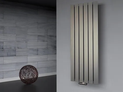 Szagato Badheizkörper BADHEIZKÖRPER Design Peking 2 120x47cm 799 Watt Edelstahloptik SZAGATO, 5 Jahre Garantie, Made in Germany