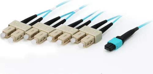 Equip Trunk LWL-Patchkabel 10m Multimode OM4 - Glasfaser-Kabel, 10 Meter lang, ideal für schnelle Datenübertragungen mit 12 Fasern in hochwertiger OM4-Qualität.