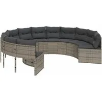 vidaXL Rundes Gartensofa mit Kissen Grau aus Poly Rattan - Gartenmöbel, ideal für entspannte Stunden im Freien. Das langlebige PE-Rattan und die dicken Kissen sorgen für höchsten Komfort und eine ansprechende Optik.