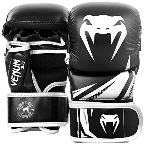 Venum Challenger 3.0 MMA Handschuhe L/XL - Schwarz/Weiß, gepolstert, robuster Schutz für Sparring - Hochwertige MMA Handschuhe in Schwarz/Weiß, ideal für Sparring und intensives Training. Mit gepolsterter Schaumstoffeinlage und verstellbarem Klettverschluss bieten sie optimalen Schutz und Komfort.