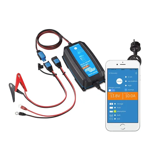Victron Blue Smart IP65 24/5 Bluetooth Ladegerät - Fahrzeugbatterie-Ladegeräte mit 24V 5A, Bluetooth-Funktion und automatischer Temperaturkompensation für effizientes Laden von Blei- und Lithium-Akkus.