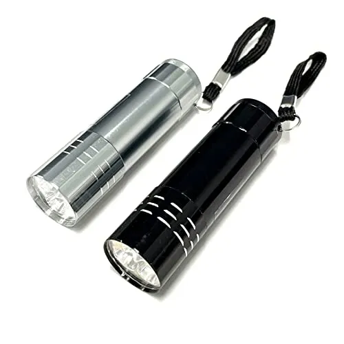 HAC24 Extrem Helle Taschenlampe - Taschenlampen aus hochwertiger Aluminiumlegierung mit 3 Power LEDs, stoßfest und energieeffizient – ideal für Outdoor-Aktivitäten.