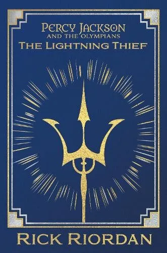 Percy Jackson and the Olympians: The Lightning Thief Deluxe Collector's Edition - Deluxe Collector's Edition für Fans der Reihe, perfekt für Kinder und Jugendliche, die in die Welt der griechischen Mythologie eintauchen möchten.
