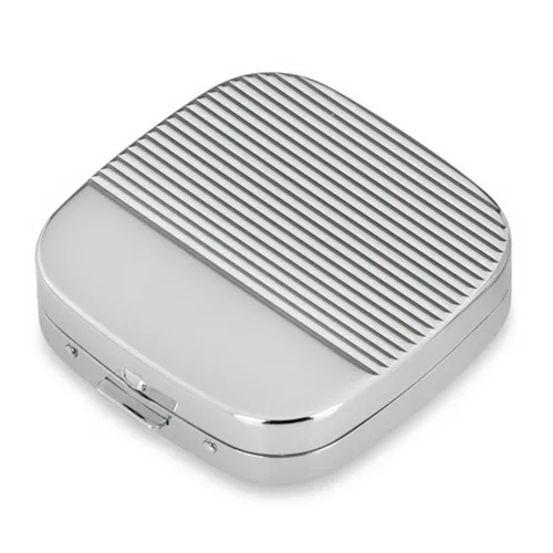 Pillendose klein Pillenbox eckig Tablettenbox Metall verchromt 3 Fächer 6x6 cm