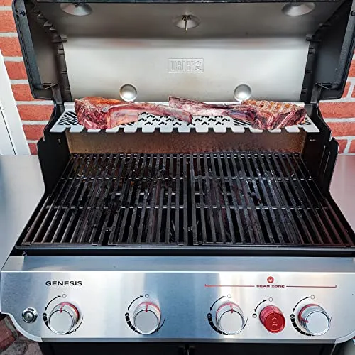 Grillrost.com Das Original Edelstahl Multistation | Warmhalterost für Weber Genesis II 400er Baureihe - Grillroste für Weber Genesis II 400er Serie, mit Drumstick Halterung für krosse Hähnchenkeulen und aus robustem, rostfreiem Edelstahl für langanhaltenden Grillspaß.