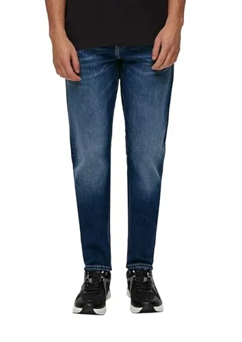 s.Oliver Regular-fit-Jeans SHAWN - Herren Jeans im Regular Fit mit mittlerer Bundhöhe und tapered Beinverlauf, aus 99% Baumwolle für hohen Tragekomfort, ideal für lässige Outfits.