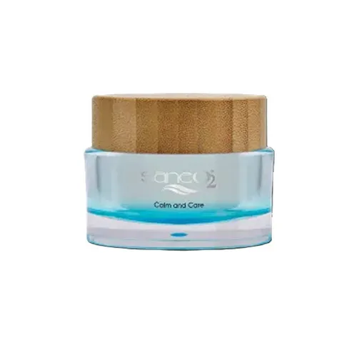 SaneO2® CALM AND CARE - ANTI-RÖTUNGSCREME - Tagespflege für empfindliche Haut, beruhigt Rötungen und spendet intensive Feuchtigkeit für ein strahlendes Hautbild.