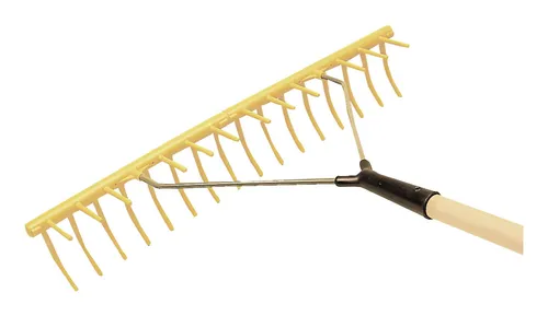 Jost Kunststoffrechen 16 gebogene Zinken - HR16E12 - Robuster Rechen mit 16 gebogenen Zinken und einer Arbeitsbreite von 64 cm, ideal für effizientes Arbeiten im Garten.