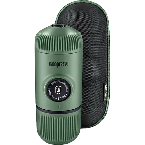 WACACO Nanopresso inkl. Schutzhülle, Moss Green - Siebträgermaschine für Camping, kompakt und handlich für perfekten Kaffeegenuss unterwegs.