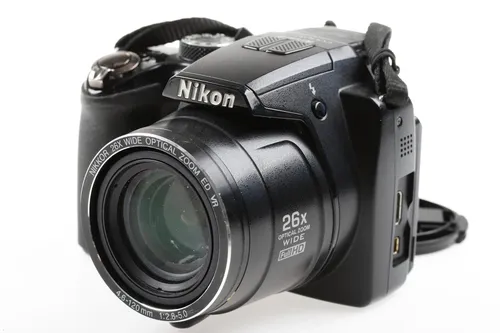 NIKON Coolpix P100 digitale Kompaktkamera