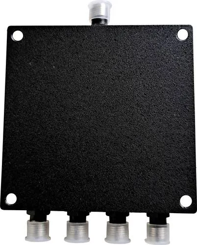Wittenberg Antennen Signalverteiler 4-fach SMA-Buchsen - Handy-Antennen fürs Auto, hochwertiger Antennen Verteiler mit 4 SMA-Buchsen für optimale Signalverteilung und Frequenzbereich 700-.
