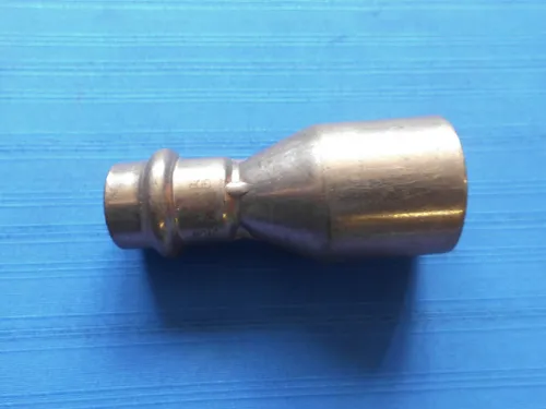 HV323-Viega Profipress Reduzierstück 28mm x 15mm Model 2415.1 Nr 296469