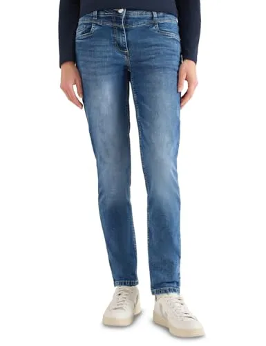 Cecil Straight Leg Jeans Mid Blue Wash 25 - Stilvolle Straight Leg Jeans im Casual Fit mit Mid Waist. Ideal für jeden Anlass, bietet sie Komfort und eine perfekte Passform. Maße bei EU-Größe 29: Taillenabschluss 40 cm, Innenbeinlänge 71 cm.