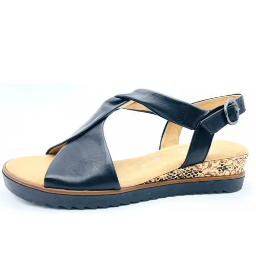 Gabor Sandale - Wanderschuhe aus Echtleder, leicht und mit praktischer Schnalle für optimalen Tragekomfort bei Ihren Outdoor-Abenteuern.