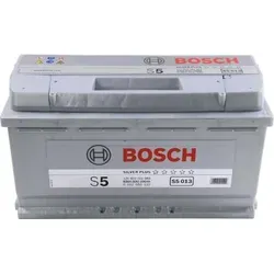 Bosch S5 013 Autobatterie 12V 100Ah 830A - Hochleistungs-Autobatterie mit 100 Ah Kapazität, perfekt für Fahrzeuge mit hohem Energiebedarf. Wartungsfrei und langlebig dank innovativer PowerFrame®-Technologie.
