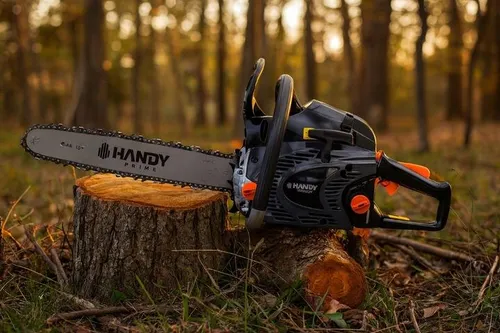 Handliche Benzin-Kettensäge 2,5 PS 46cm3