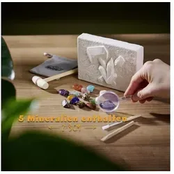 Scout Mineralien ausgraben von Simba