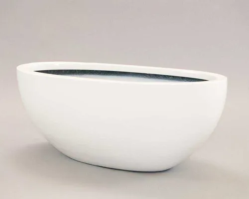 Elegant Einrichten Pflanzschale Fiberglas oval 51x23xH18cm - Garten-Zubehör: Hochglanz weiße, frostsichere und UV-beständige Pflanzschale aus Fiberglas, ideal für stilvolle Innen- und Außenbereiche.