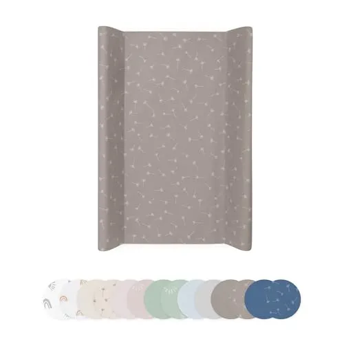 Ehrenkind® Abwaschbare Wickelauflage mit Keil - Hygienisch und Sicher in Taupe Pusteblume - Praktische abwaschbare Wickelauflage 50x70 cm mit wasserabweisender Oberfläche für einfache Reinigung. Die gepolsterte Unterlage und keilförmige Seitenränder bieten optimalen Komfort beim Wickeln, ideal für gängige Wickeltische.