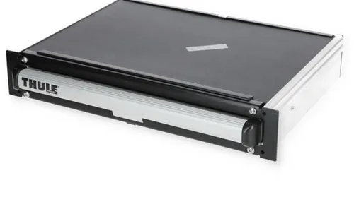 Thule Slide Out Step Manual 400 - Universeller Camper Step - Praktischer und robuster Wohnmobil Schritt für einfachen Einstieg. Ideal für Camper und Wohnmobile, sorgt für Sicherheit und Komfort.