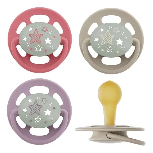 nip - Cherry Green Night | ab 6 Monate | 4er Pack | Stillfreundlicher, zahnfreundlicher Babyschnuller mit Leuchtknopf. Nachhaltiger Schnuller aus natürlichen Rohstoffen, Lila/Rot