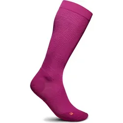 Bauerfeind Ultralight Kompressions-Socken Damen - Berry, Größe 35-37 - Sportsocken mit gezielten Kompressionszonen für optimale Unterstützung der Wadenmuskulatur, hohen Tragekomfort und schnelle Regeneration nach dem Laufen.