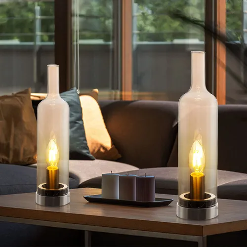 Elegante Tischlampe im Flaschen-Design, 2er Set - Tischleuchten aus Metall und amber Glas, ideal für stilvolle Akzente im Wohn- oder Schlafzimmer. Genießen Sie das warme Lichtspiel und die elegante Atmosphäre!