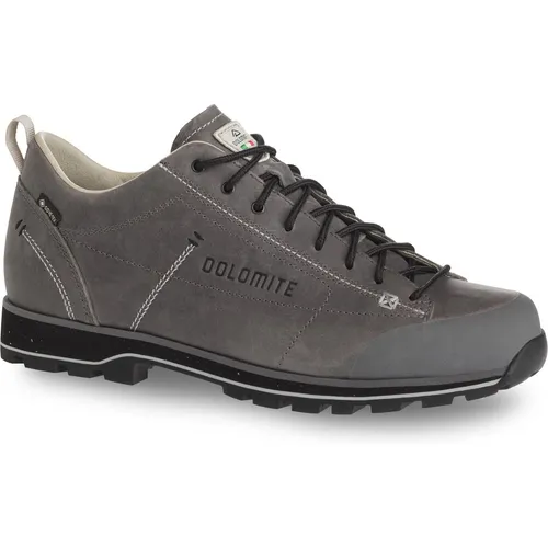 DOLOMITE Herren Freizeitschuhe DOL Shoe 54 Low Fg Evo GTX - Wanderschuhe aus nachhaltigem geöltem Nubukleder mit wasserdichtem GORE-TEX Futter. Ideal für Komfort und Grip dank recycelter Materialien und Vibram-Laufsohle.