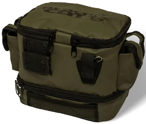 Black Cat Accessory Keeper Pro - Schlauchboottasche für Angler - Wasser- und schmutzabweisende Transporttasche für Angelutensilien, sicher an Schlauchbooten befestigbar, mit mehreren Fächern für optimale Organisation.