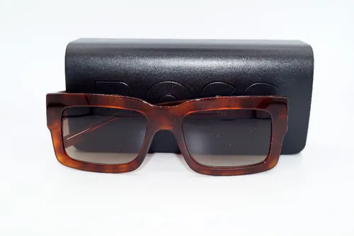 HUGO BOSS BLACK Sonnenbrille BOSS 1654 086 HA - Stilvolle Unisex-Sonnenbrille mit 100% UVA & UVB Schutz. Der braune Verlauf und das hochwertige Kunststoffmaterial machen sie zum idealen Begleiter für sonnige Tage.