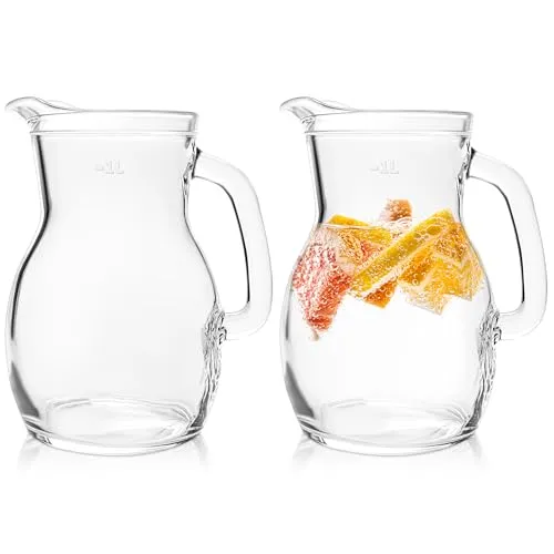 KONZEPT Hochwertiger Wasserkrug Glas 2 Stk Set 1 Liter Glaskrug Perfekt für Wasser, Milch, Säfte Wasserkanne mit ergonomischem Griff – In verschiedenen Größen erhältlich