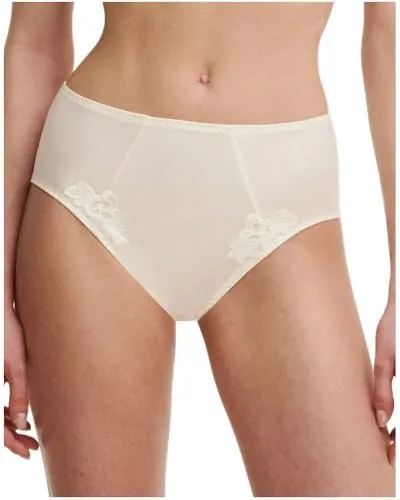 Chantelle Hedona Full Brief Elfenbein 46 Damen - Elegante Funktionsunterwäsche mit hohem Komfort - Der Hedona Full Brief bietet sanften Halt, einen leichten Shaping-Effekt und exklusive Blumendetails. Ideal für jeden Tag und besondere Anlässe.