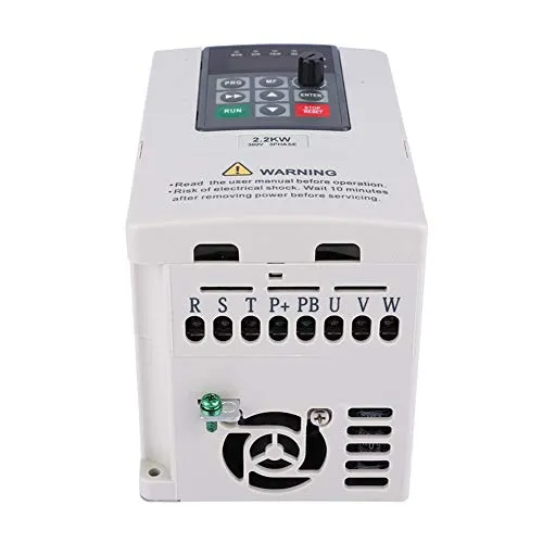 Frequenzumrichter, 3 Phasen Wechselstrom Wechselrichter, 380V AC Frequenzumrichter VFD Drehstrommotor mit Drehstromregler Zur Motordrehzahlregelung 2,2 KW