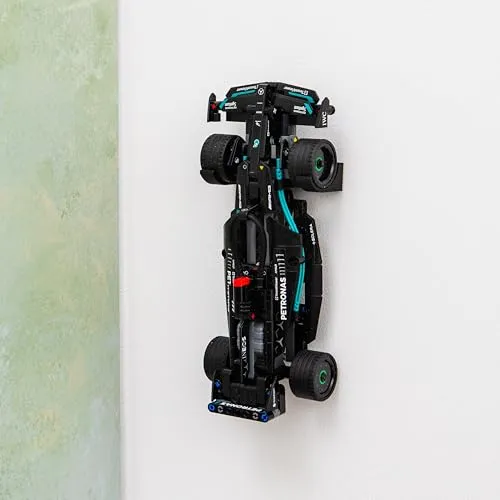 Brickify Wandhalterung für Lego 42165 Mercedes-AMG F1 W14 E Performance Pull-Back Techic Lego Set | Hergestellt in Großbritannien | Auto NICHT